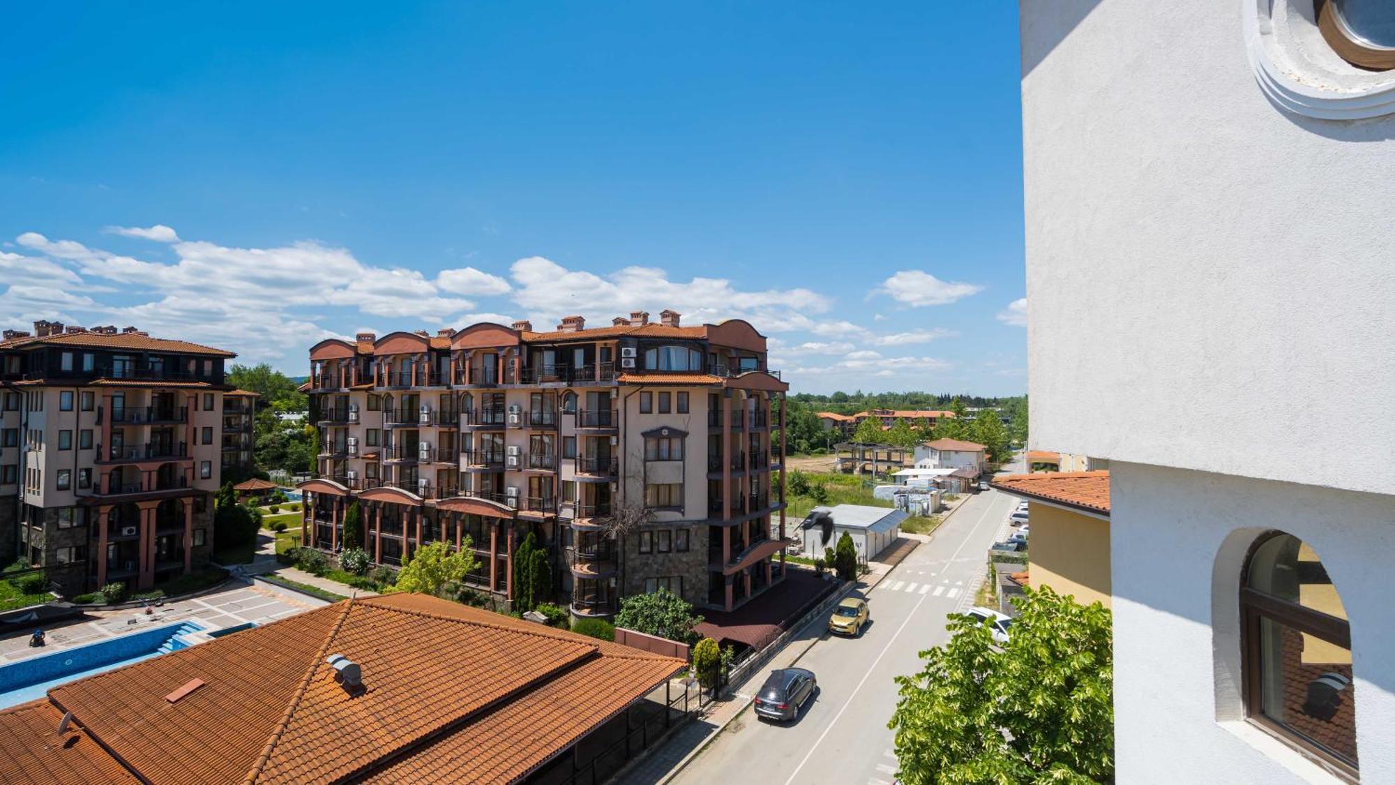 Първа Линия Хотел С Адрес К-С Реджина Маре Царево Tsarevo Exterior photo